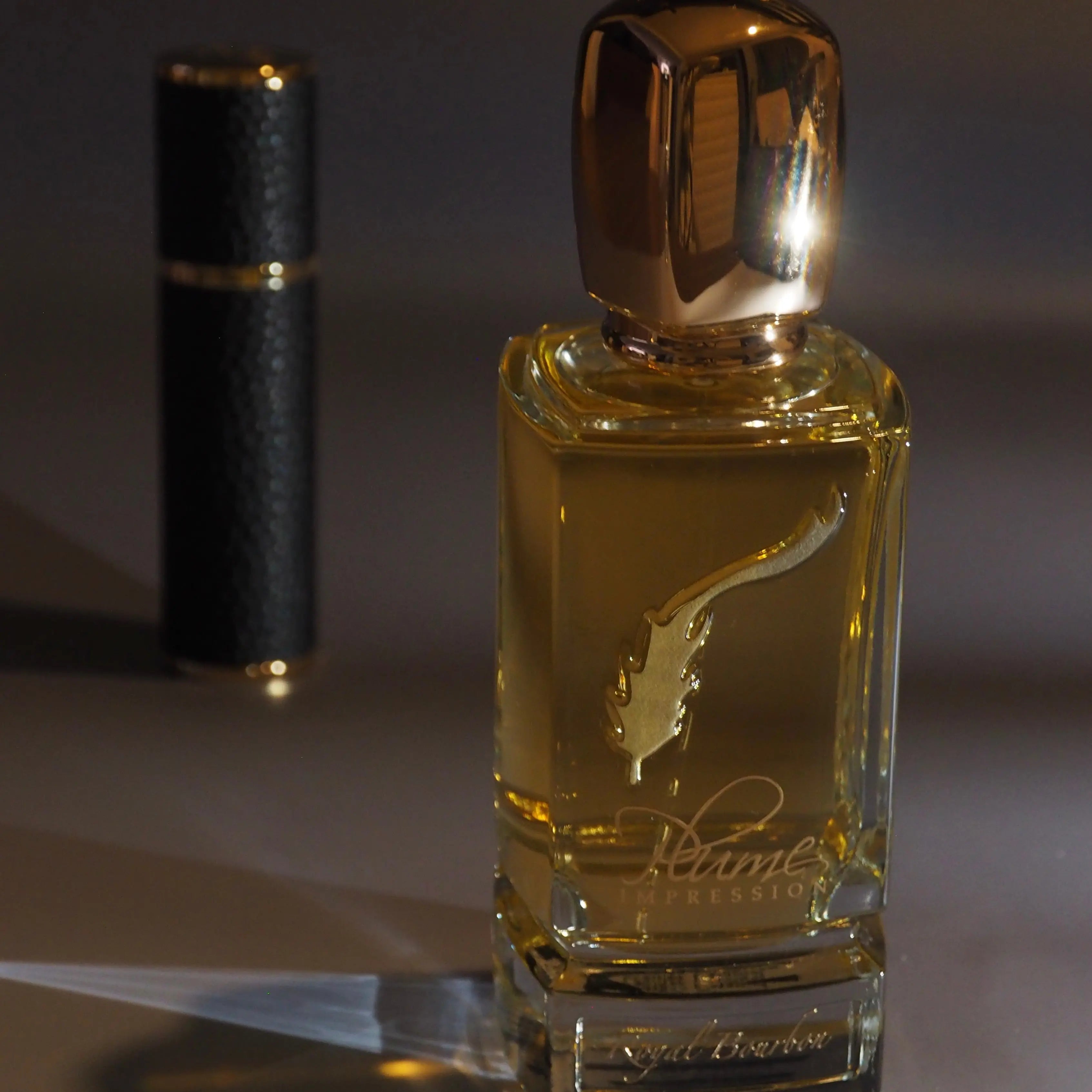 Plume Impression Royal Bourbon Échantillon | Décant – Maison Matheis